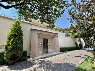 Renta Casa en Lomas de Chapultepec con TERRAZA