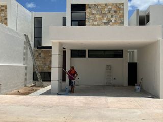 Casa en venta de 4 recámaras al norte de Merida