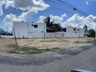 Terreno en esquina al Norte de Mérida
