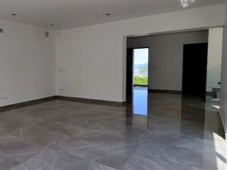 CASA EN VENTA EN CUMBRES