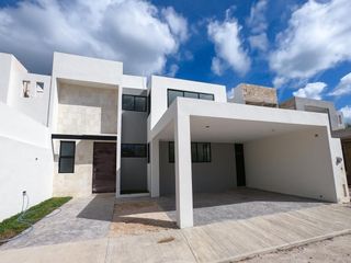 Casa en Venta de 3 Recamaras en privada de Conkal yucatan