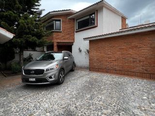 Vendo preciosa Residencia en Chiluca Cod. EV1581