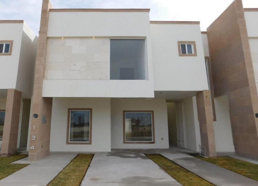 Casa En Venta En Las Lomas | Lamudi.com.mx