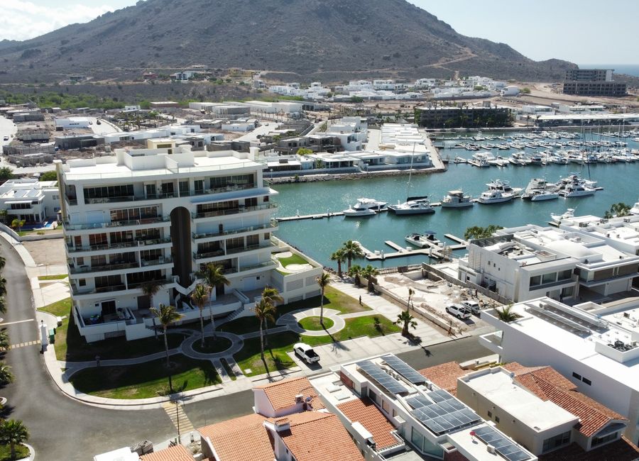 Marina Real San Carlos casa en venta en la playa