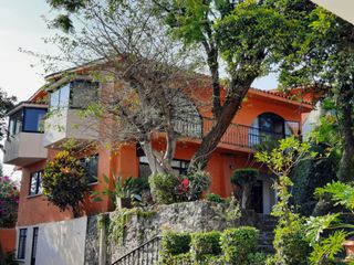 HERMOSA CASA 6 RECS. 4 BAÑOS, JARDIN PARA EVENTOS, ALBERCA, ESPACIO 15 AUTOS