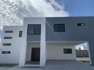 Casa en Venta en Los Portales