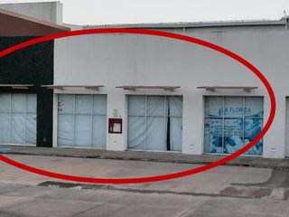 Renta de Local Comercial de 150 m2 en PLAZA "LA FLORIDA", Acayucan, Ver.