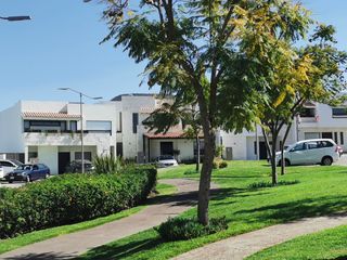 Venta de Residencia en Nuevo Querétaro.