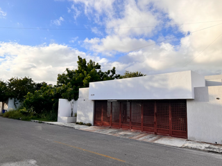 Casa en Venta en Sodzil Norte, Mérida Yucatán.