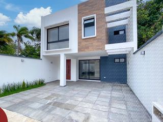 Casa en venta Coatepec; diseño moderno en privada residencial