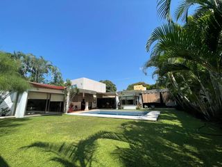 CASA UNIVEL EN VENTA , ZONA DE SUMIYA