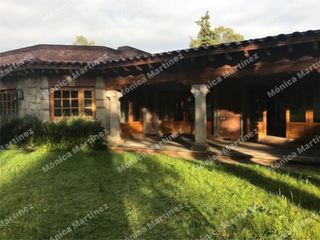 Residencia en renta en el Club de Golf los Encinos