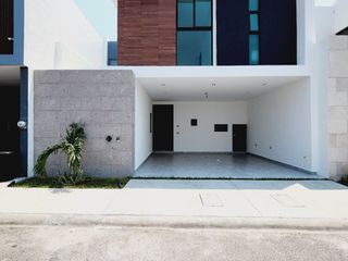 Casa en VENTA RECAMARA EN PLANTA BAJA fraccionamiento LOMAS DE LA RIOJ A