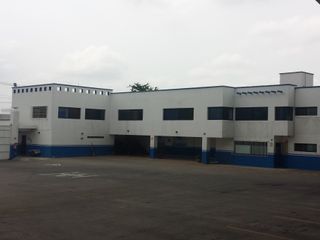 En VENTA bodega comercial,oficinas y area de almacén en Cuautla, Morelos.