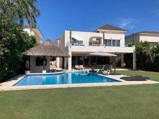 Villa en venta en Campo de golf 3 vidas Acapulco