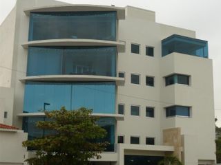 Renta de Oficina en 3er. Piso con 340 m2 en Circuito Municipal, Tabasco 2000, Villahermosa, Tabasco.
