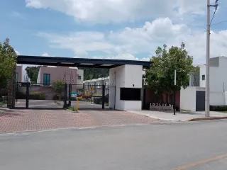 Oportunidad de Remate Bancario: Casa en Condominio en San Luis Mextepec, Zinacantepec JX