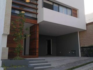 VENTA CASA HERMOSA  $4,500,000 LOMAS DE ANGELOPOLIS CONCEPTO VANGUARDISTA