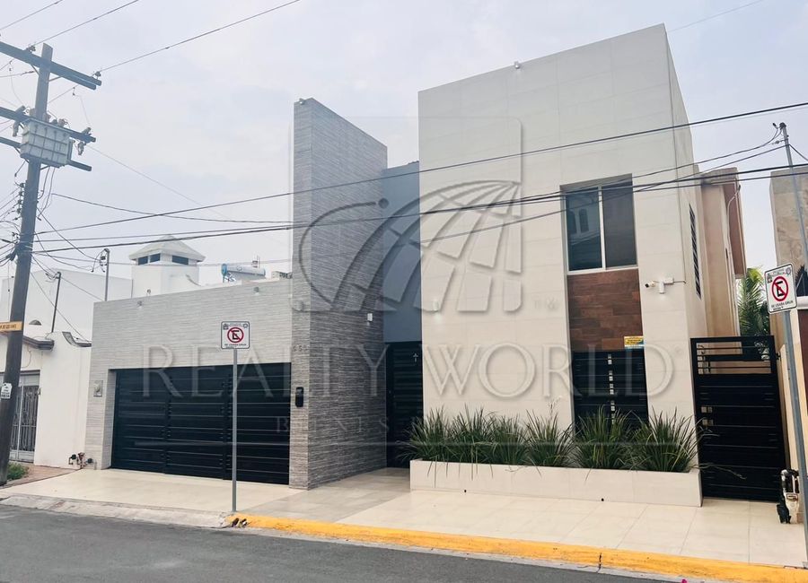 Casas Venta Monterrey Zona San Jerónimo 69CV566