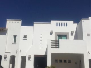 Casa en venta ubicada en Cedros Residencial a un costado de Universidad Cuahutemoc al norte de Aguascalientes