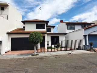 Se vende casa en Lomas de Agua Caliente, Tijuana B.C.