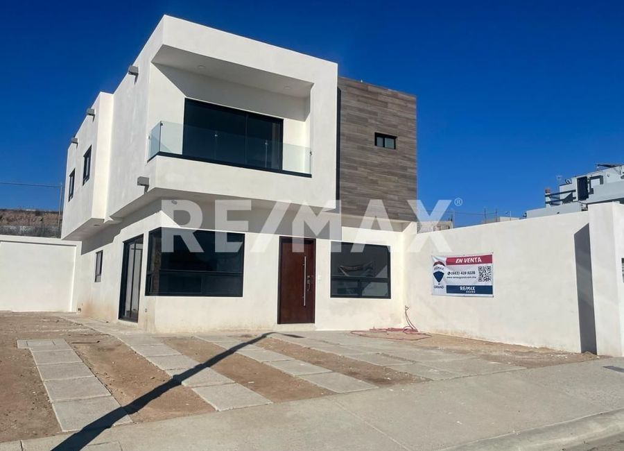 CASA EN VENTA EN RESIDENCIAL SAN MARINO, TIJUANA B.C.