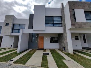 VENTA DE CASA COBALTO (RECAMARA EN PLANTA BAJA) EN LOMAS DE ANGELOPOLIS III