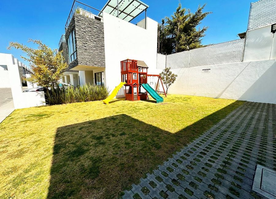 Casa en Renta en Residencial Nu Haus SALIDA RAPIDA A CDMX