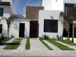 Hermosa Casa de UNA PLANTA en Grand  Juriquilla, 