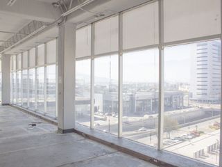 Oficinas en renta de 2,900m2 obra gris en edificio en Guadalupe,  N.L.