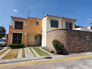 Excelente casa en fraccionamiento cerrado en Tecámac a 5 min del aeropuerto.