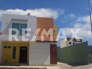 Casa en Renta ubicada en Fracc. Puerta del Mar. - (3)