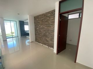 CASA EN VENTA AL PONIENTE DE AGUASCALIENTES EN COTO SAN NICOLAS