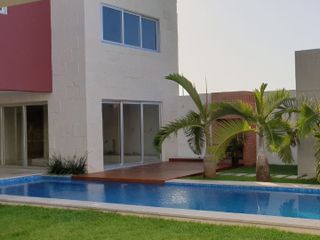 Hermosa Residencia en Venta en Palmas Green