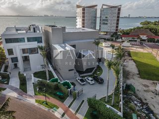 Casa de lujo en Venta, Isla Dorada Residencial, Cancún Quintana Roo.