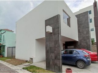 Casa en Venta en La Concepción, San Mateo Atenco 24-284 ZG