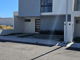 VENTA DE CASA EN NAYEHN, ZAKIA QUERÉTARO