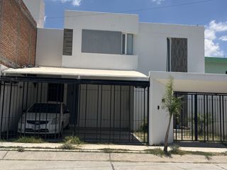 CASA EN VENTA AMUEBLADA EN VILLAS DE LA CANTERA AGUASCALIENTES