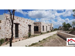 VENTA DE TERRENO EN EL DESARROLLO HABITACIONAL "POZOS" EN MINERAL DE POZOS, PUEBLO MÁGICO