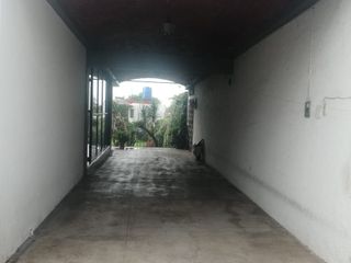 SE VENDE hermosa casa con excelente ubicación en Colonia La Pradera, Cuernavaca