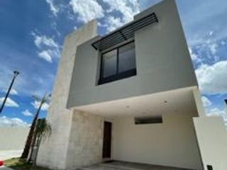 CASA EN VENTA EN COTO AL NORTE DE AGS MODELO SABINO ANDREA RESIDENCIAL