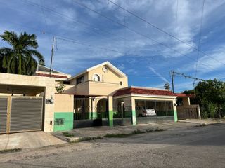 En venta casa de 4 recámaras, CON PANELES SOLARES, en García Gineres.