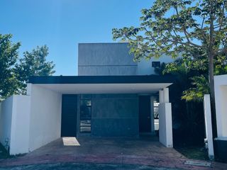 Casa en Venta en Residencial Fontana en Santa Gertrudis Copo