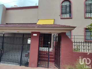 Casa en venta en Jardines Alcalde, Jalisco