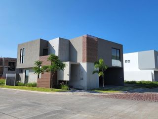Casa en Venta con Alberca en el Residencial Punta Tiburón Veracruz