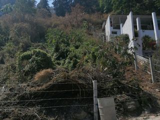 Excelente terreno en la Peña con excelente vista de la laguna