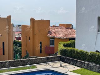 Venta casa en condominio en Lomas Tetela - V295