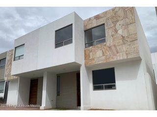 Casa en Venta en Zempoala,El Mirador MURC 24-17.
