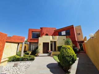 Casa en venta estilo mexicano en Zavaleta