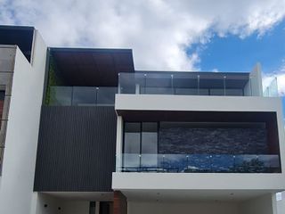 Venta Hermosa Casa Moderna en Lomas Angelopolis Parque Zacatecas Lomas III